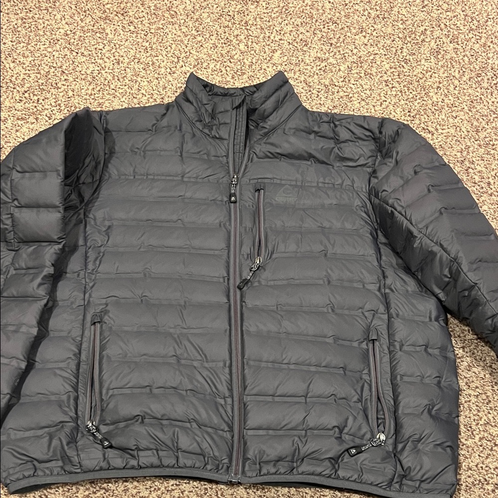 Lightweight men’s down jacket grey with maroon inside